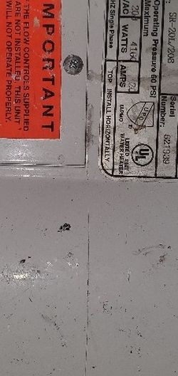 water heater insta hot 208v 20amp works with 240v 100$