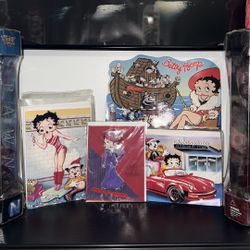 Vintage / Y2K New 2000s Betty Boop Post Cards / Happy Birthday Card 