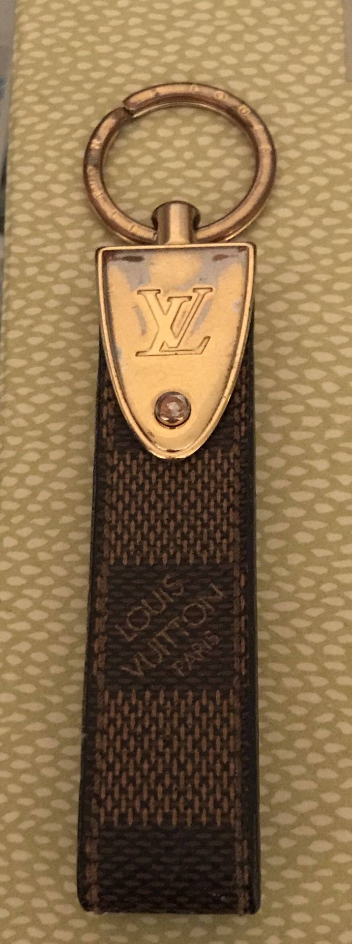 LV Louis Vuitton Key Ring Logo Leather Key Ring