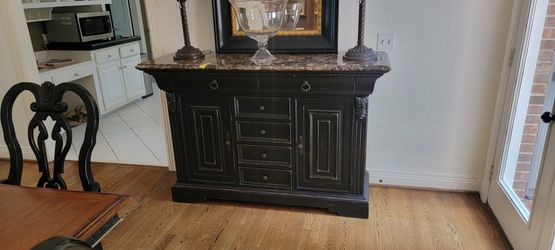 Schnadig Buffet