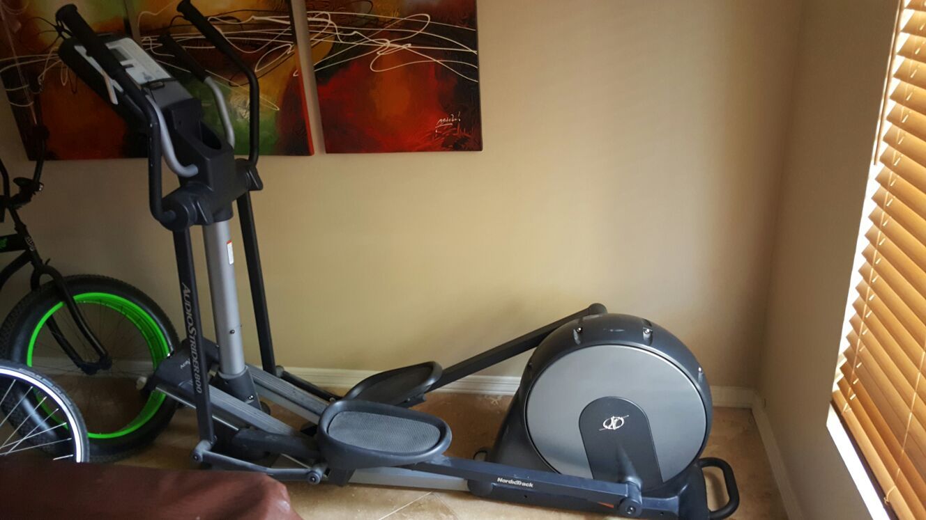 NordicTrack Audio Strider 800 Elliptical