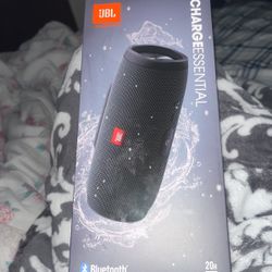 JBL Charge Essential