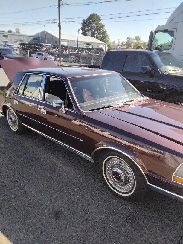 1985 Lincoln Continental