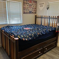 Full Size Bed With Trundle 
