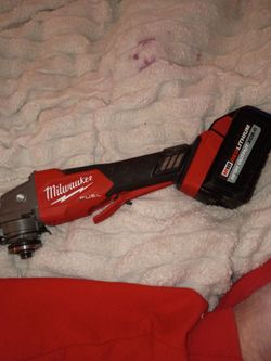 Milwaukee grinder
