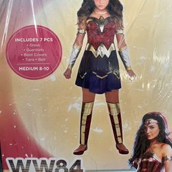 Wonder Woman Girls Costume In Excellent Cond Size Medium 8-10