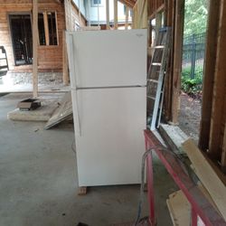 Whirlpool Refrigerator 