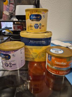 Enfamil NeuroPro & Similac Sensitive Infant Formula Bundle