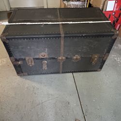 Antique Steamer Trunk 