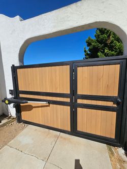 SWING GATE MOTOR SYSTEMS FOR SALE