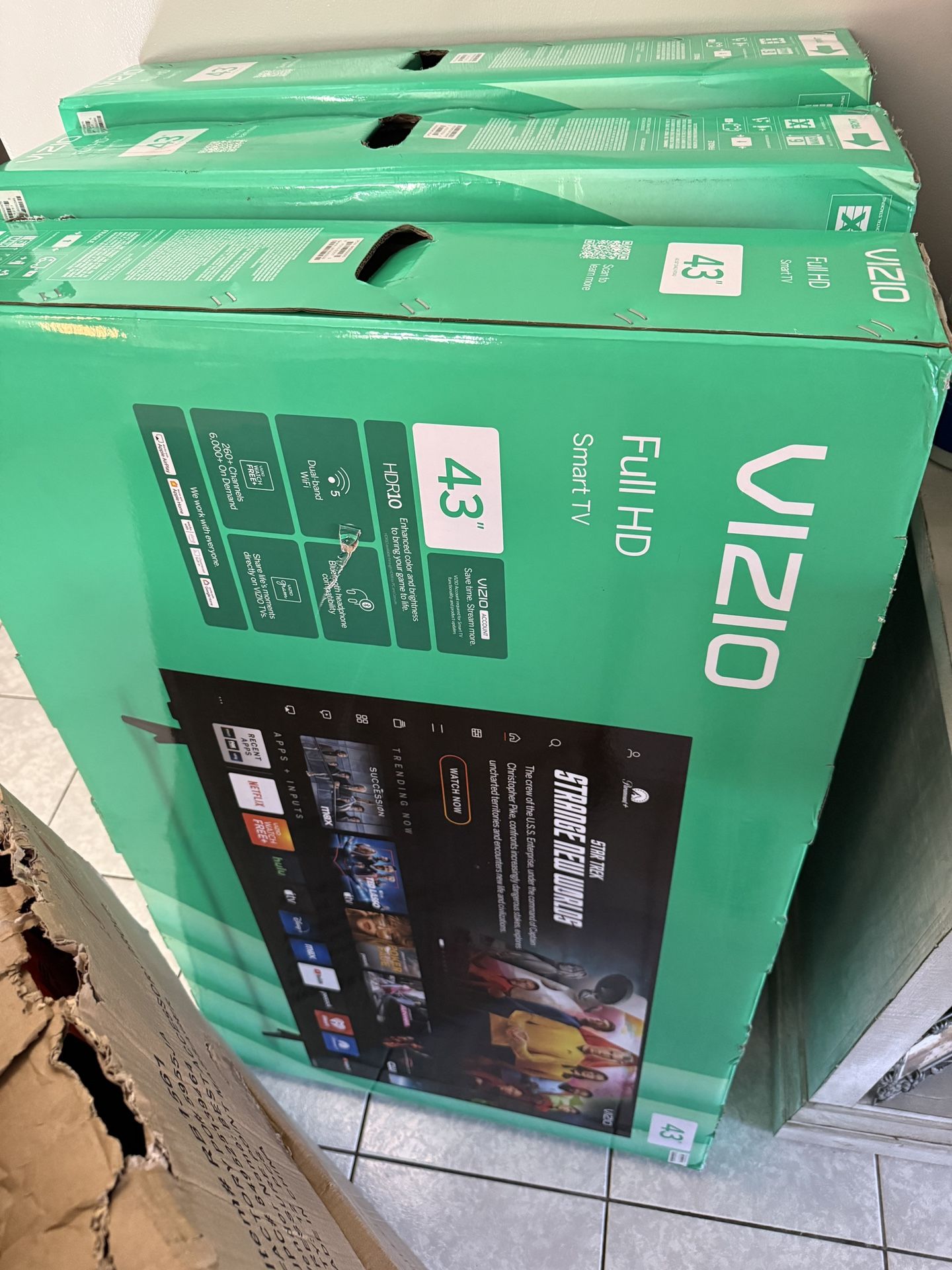 VIZIO 43-inch D-Series Full HD 1080p Smart TV with Apple AirPlay and Chromecast Built-in, Alexa Compatibility, D43f-J04, 2022 Model