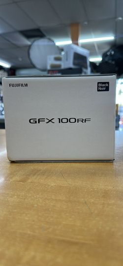 FujiFilm Medium Format Camera GFX100RF 