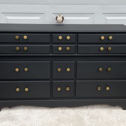 12 Drawer Dresser