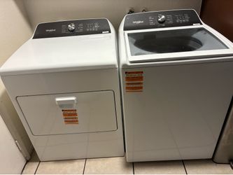 Whirlpool electric washer dryer set