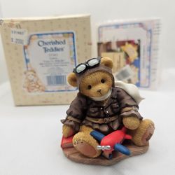 New Cherished Teddies LANCE pilot bear plane toy Figurine fly With Me boy Event


Mint condition, kept in the box, box has some spots/writing


LANCE 