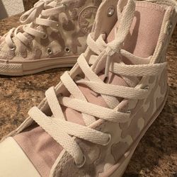 CONVERSE HIGHTOP SIZE 1