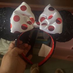 Disneyland Minnie Bow