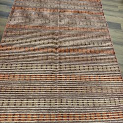 HAND KNOTTED WOOL RUG