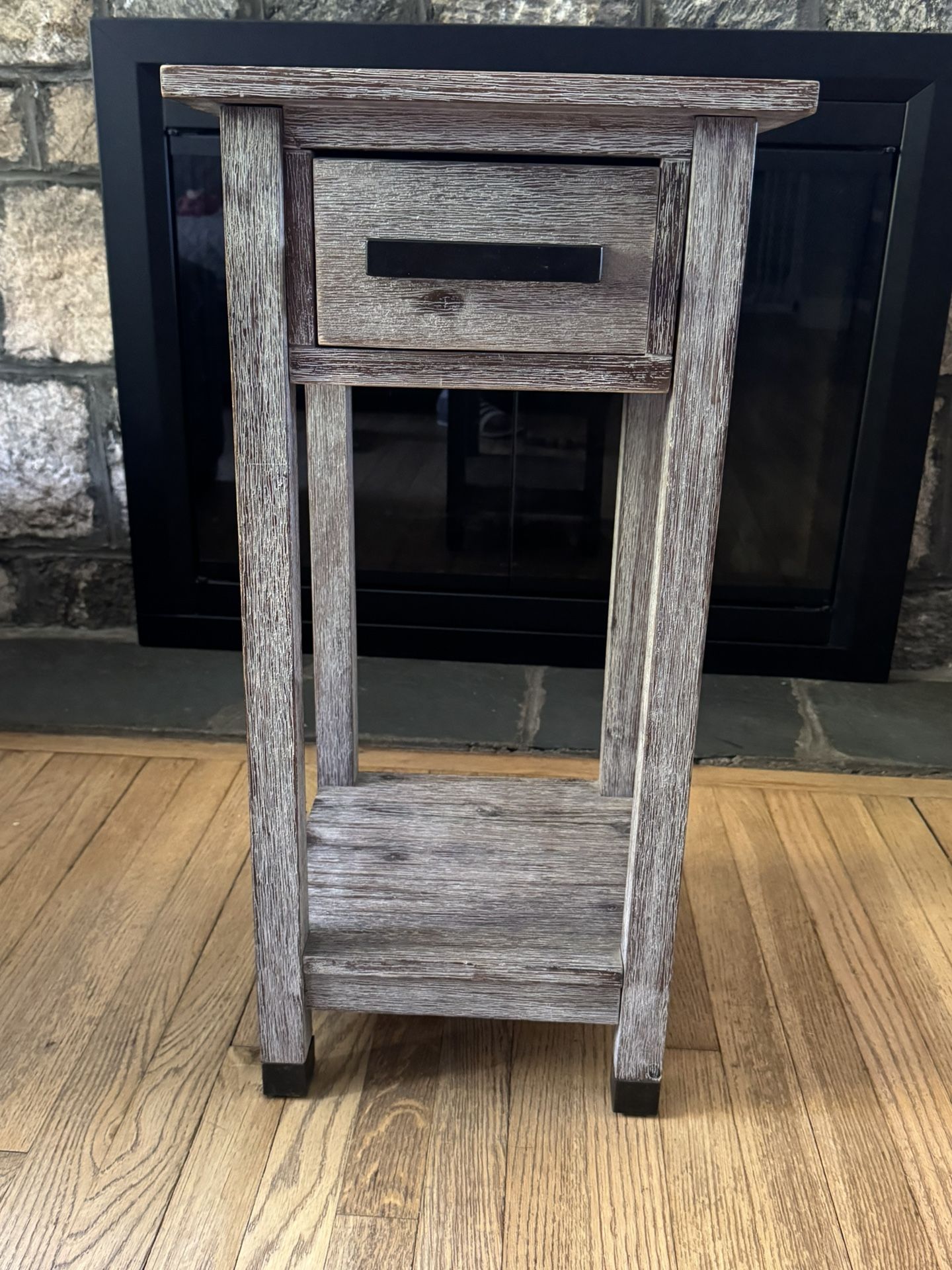 Accent Table