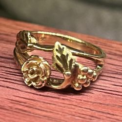 10k Gold Pinky Ring