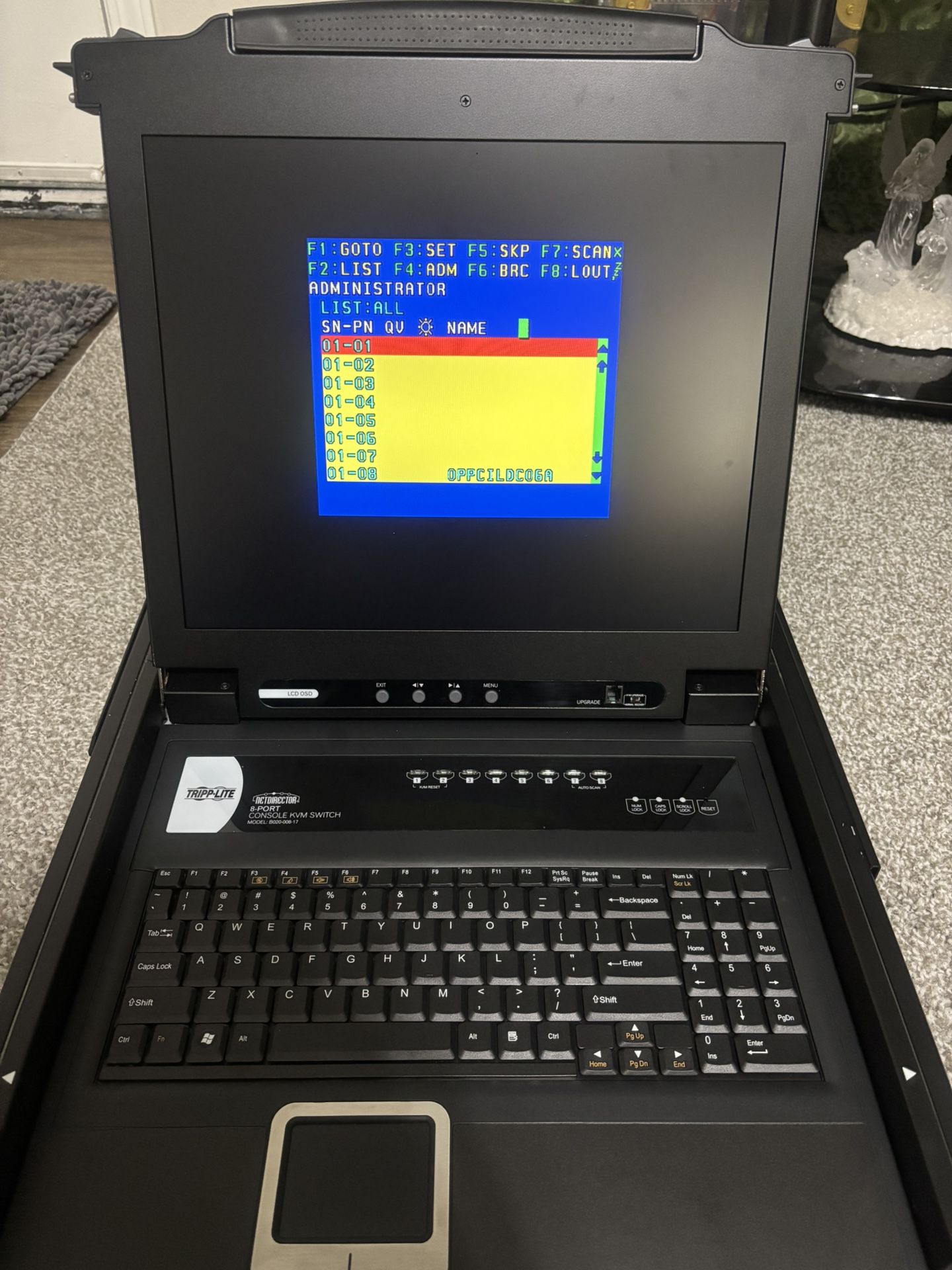 Tripp Lite B020-008-17 KVM Switch (17" LCD Console, 8-Port) - Fully Functional