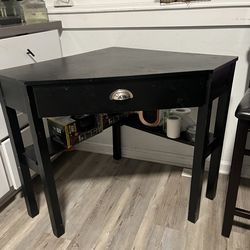 Corner desk with cabinet and shelf