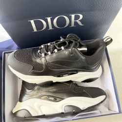 Dior B22 'Black White'
