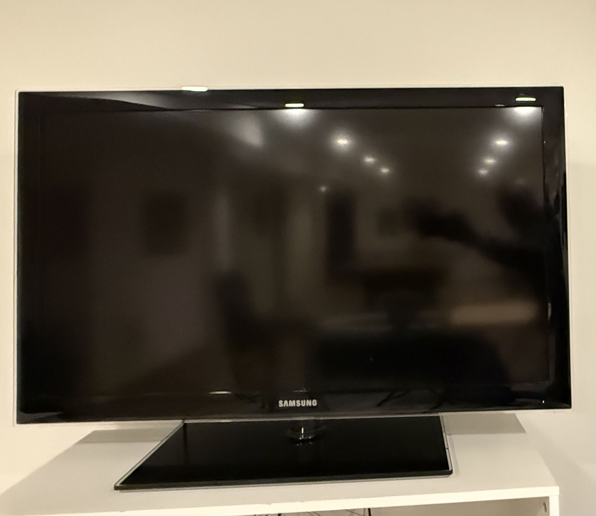 Samsung 40 Inch Flat