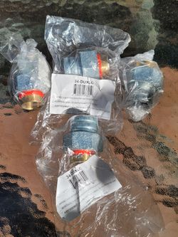 Zurn-Wilkins 34-DUXLC 3/4" FIP X 3/4" DIELECTRIC UNION SWEAT LEAD FREE Lot of 4