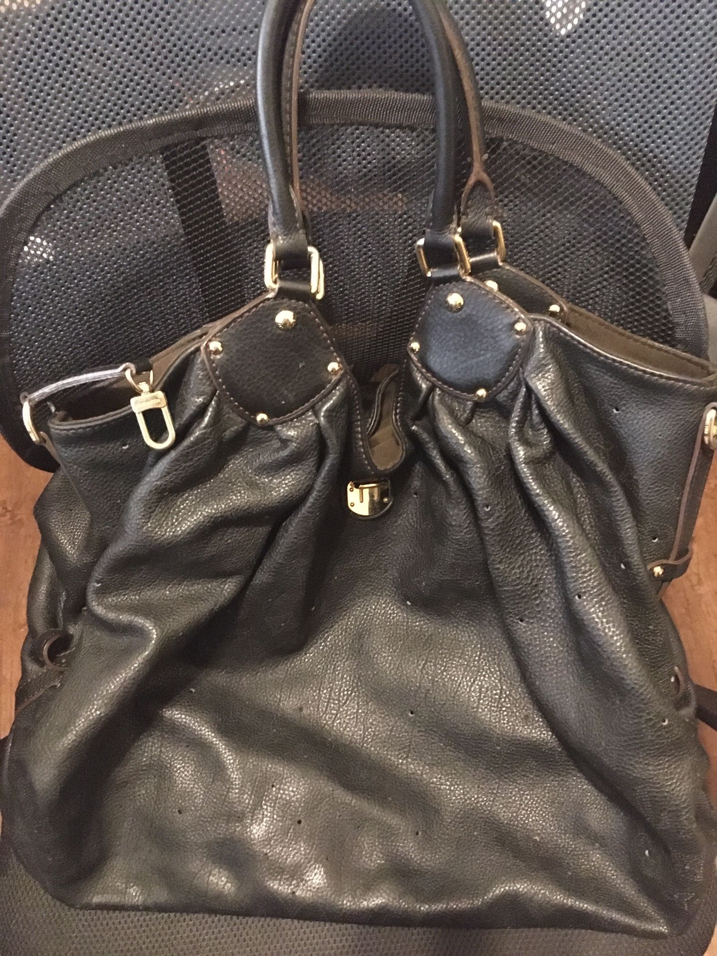 VALENTINES DAY SALE - Authentic Louis Vuitton Mahina XL Hobo Purse $1900  ObO