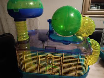 Humster cage in good condition