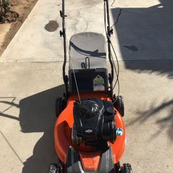 Husqvarna Commercial Gas Self Propelled Lawnmower 