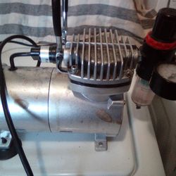 RoHs a small air brush pump