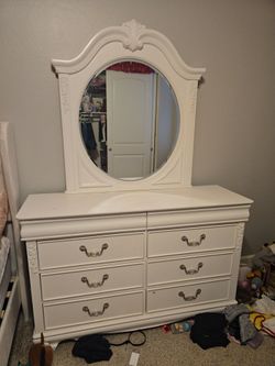 Matching Twin Bed and Dresser