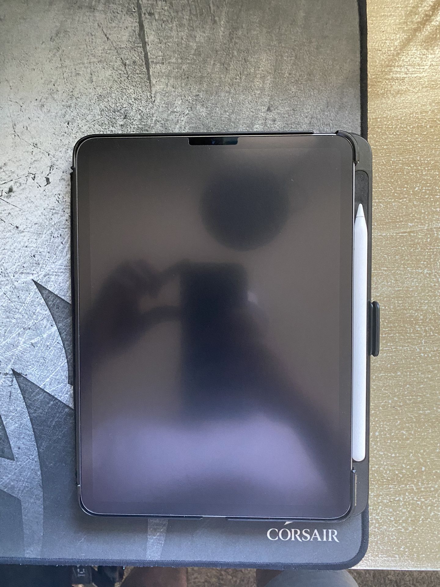iPad Pro 11 Inch (with Case and Apple Pencil