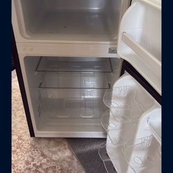 Miniature Refrigerator With Freezer Compartment 