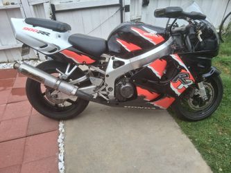 honda cbr 900rr