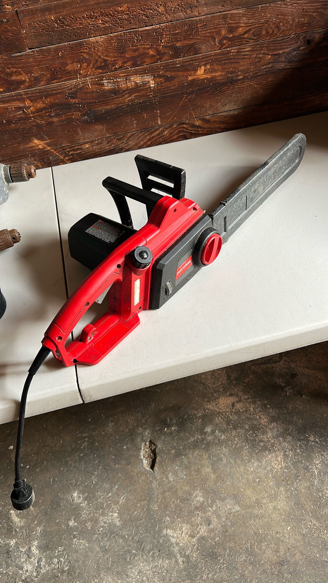 Craftsman CMECS 600 Chainsaw 16”