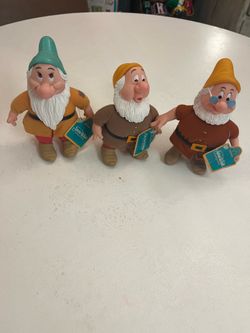 Snow White and the seven dwarfs plushies