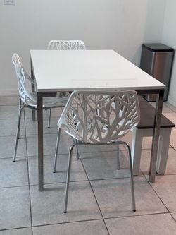 White Dining Table with 3 Chairs and bench