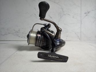 Daiwa Procyon EX 2500SH Spinning Reel(A1G012168)