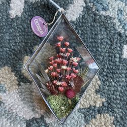 Vintage diamond shape glass sun catcher floral motif (boho chic)