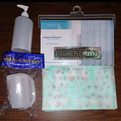 Never Used - Cactus Bathroom Set 