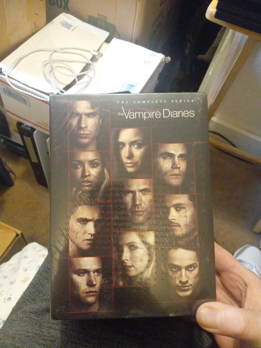 The Vampire Diaries Complete Series Dvd