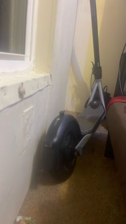 Segway - Ninebot F2 Electric Scooter