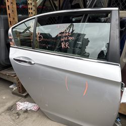 2013 - 2017 Honda Accord Rear Door Passenger Side Silver J342