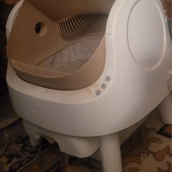 Automatic Cat Litter Box