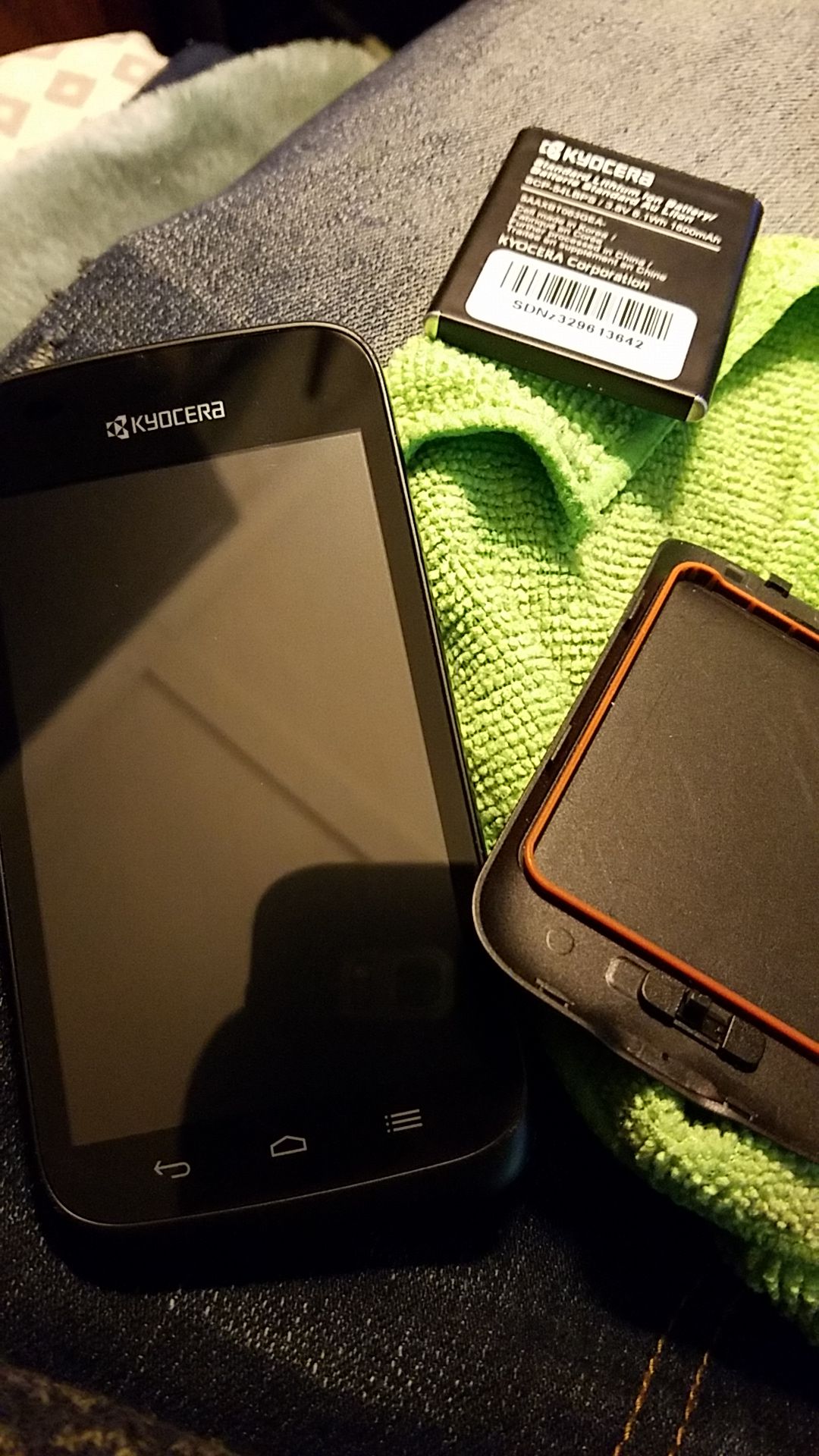 Kyocera hydro edge boost mobile phone