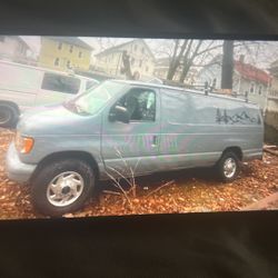 2000 Ford E-350