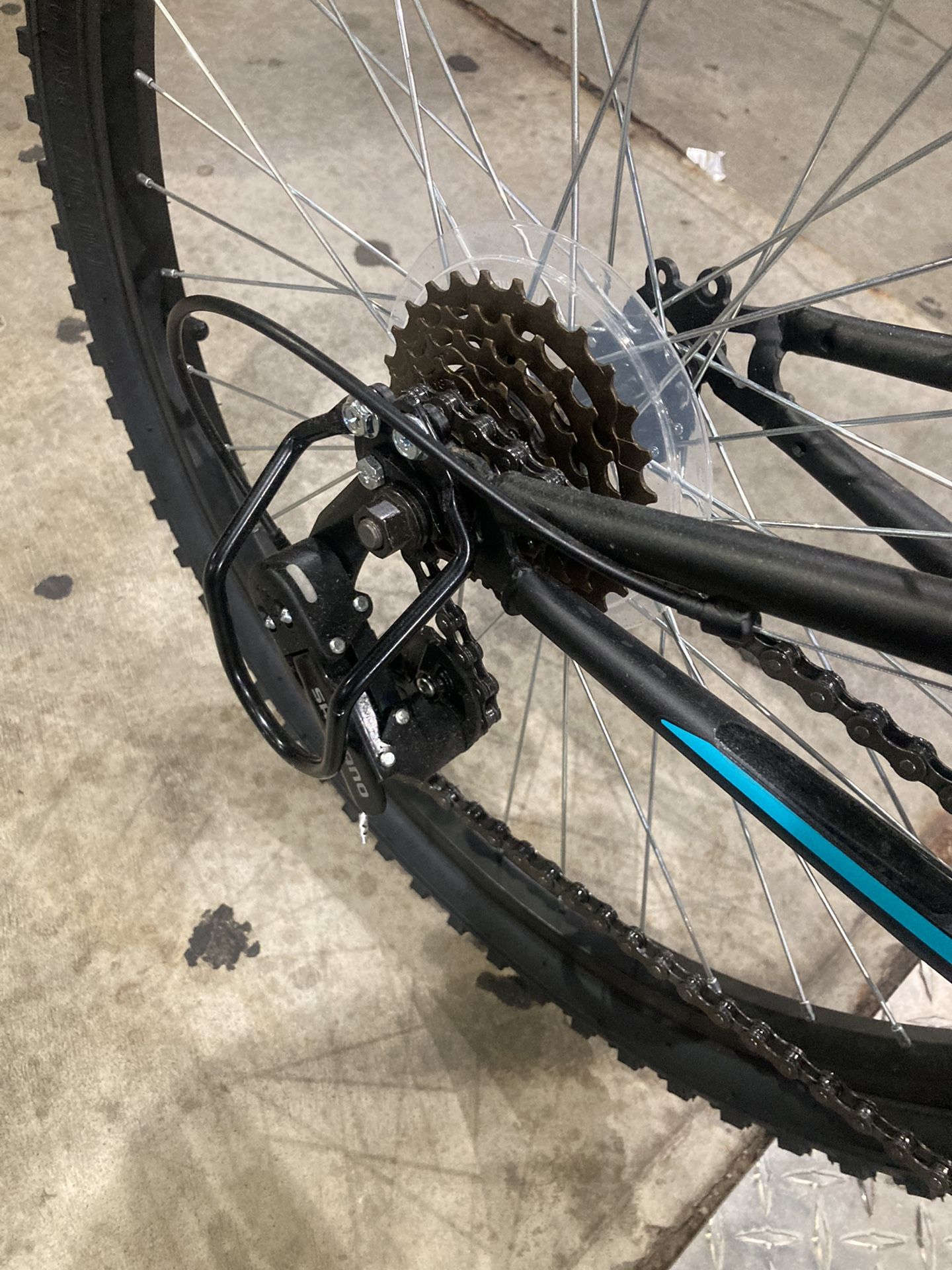 NO Shipping Huffy Trail Runner 24” 18 speed dual suspension